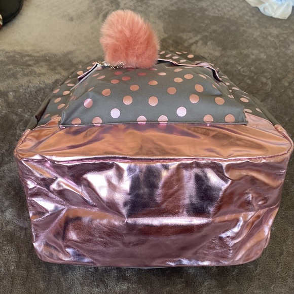 Back Pack - Picture 4 of 9